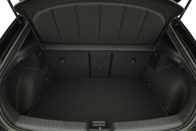 Cupra Leon 1.5 eTSI 110 kW DSG, ACC, Kamera, Winter, LED, 18-Zoll, sofort 
