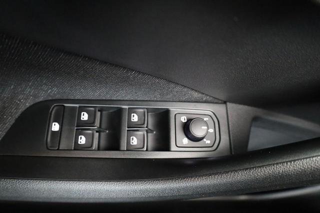 Skoda Kamiq Selection 1.0 TSI DSG Selection, LED, Kamera, ACC, Side, Winter 