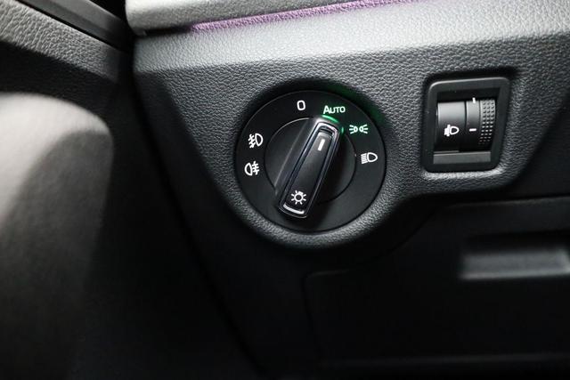 Skoda Kamiq Selection 1.0 TSI DSG Selection, LED, Kamera, ACC, Side, Winter 