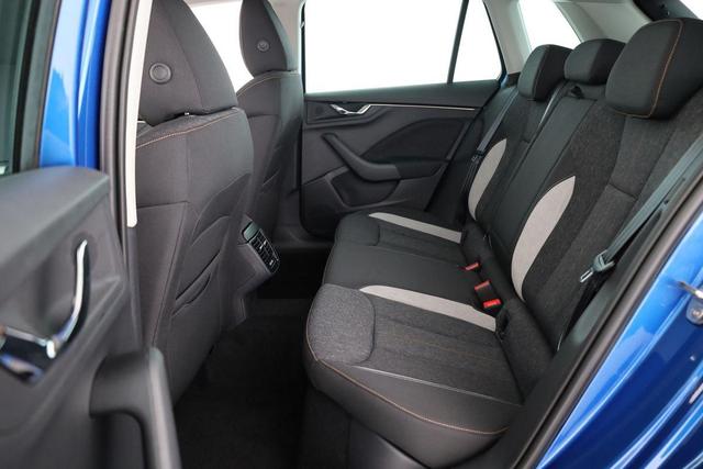 Skoda Kamiq Selection 1.0 TSI DSG Selection, LED, Kamera, ACC, Side, Winter 