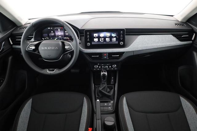 Skoda Kamiq Selection 1.0 TSI DSG Selection, Matrix, Kamera, Ladeboden, Winter, 16-Zoll 