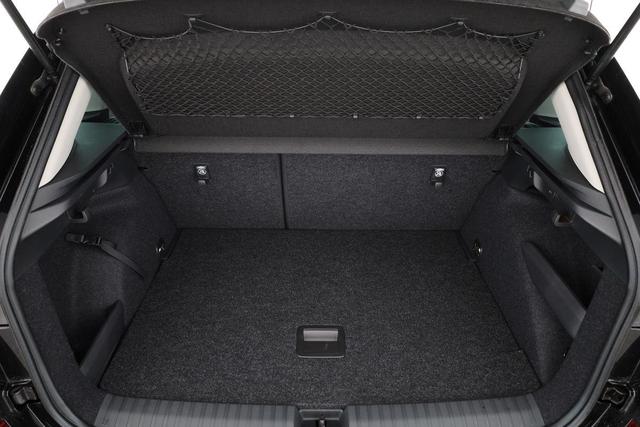 Skoda Kamiq Selection 1.0 TSI DSG Selection, Matrix, Kamera, Ladeboden, Winter, 16-Zoll 