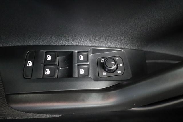 Volkswagen Taigo LIFE 1.5 TSI DSG Life, AHK, LED, Kamera, ACC, Winter, 17-Zoll 