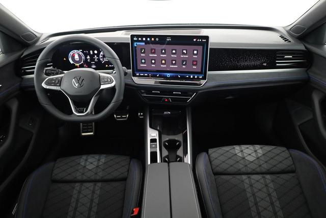 Volkswagen Passat Variant 2.0 TDI 142 kW 4Motion R-Line DSG 4M R-LINE, Pano, AHK, IQ.Light, HUD, 19-Zoll, AreaView, Navi, Side 