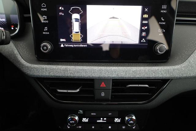Skoda Kamiq Selection 1.5 TSI DSG Selection, AHK, LED, Kamera, Ladeboden, Winter, 16-Zoll 