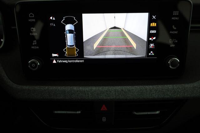 Skoda Kamiq Selection 1.5 TSI Selection, AHK, LED, Kamera, Ladeboden, Winter 