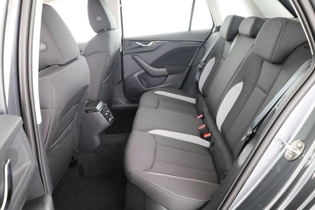 Skoda Kamiq Selection 1.5 TSI Selection, AHK, LED, Kamera, Ladeboden, Winter 