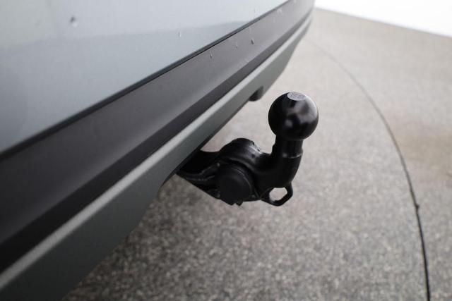 Skoda Kamiq Selection 1.5 TSI Selection, AHK, LED, Kamera, Ladeboden, Winter 