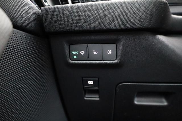 Skoda Kodiaq 1.5 TSI iV 150 kW Selection Selection, AHK, Navi, Kamera, Side, el. Klappe, Winter, sofort 