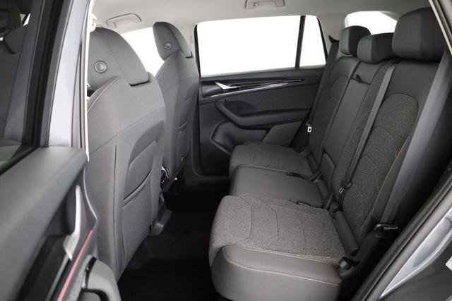 Skoda Kodiaq 1.5 TSI iV 150 kW Selection Selection, AHK, Navi, Kamera, Side, el. Klappe, Winter, sofort 