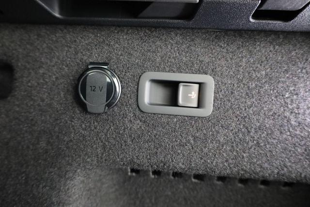 Skoda Kodiaq 1.5 TSI iV 150 kW Selection Selection, AHK, Navi, Kamera, Side, el. Klappe, Winter, sofort 