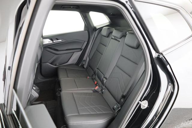BMW 2er Active Tourer 223 i M Sport 223i Mild Hybrid Automatik, HarmanKardon, LED, HUD, Pano, Leder, 1. Hand 