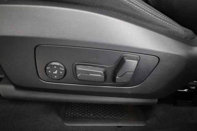 BMW 2er Active Tourer 223 i M Sport 223i Mild Hybrid Automatik, HarmanKardon, LED, HUD, Pano, Leder, 1. Hand 