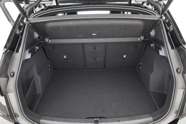 BMW 2er Active Tourer 223 i M Sport 223i Mild Hybrid Automatik, HarmanKardon, LED, HUD, Pano, Leder, 1. Hand 