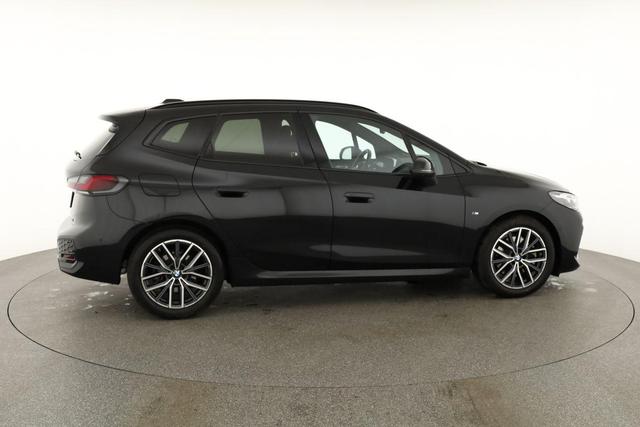 BMW 2er Active Tourer 223 i M Sport 223i Mild Hybrid Automatik, HarmanKardon, LED, HUD, Pano, Leder, 1. Hand 