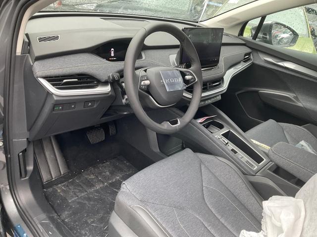 Skoda Elroq - 60 Loft Loft, AHK, 20-Zoll, Navi, Kamera, Side, Winter, sofort