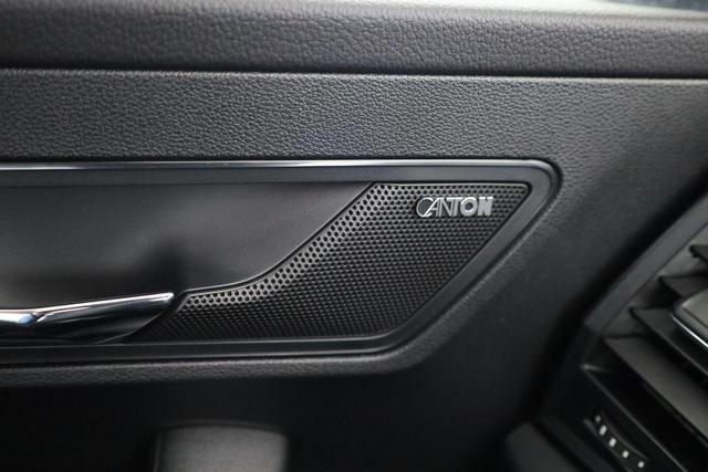 Skoda Karoq Sportline 1.5 TSI DSG Sportline, Pano, AHK, Navi, CANTON, Matrix, AreaView, Side, FS-beheizbar 