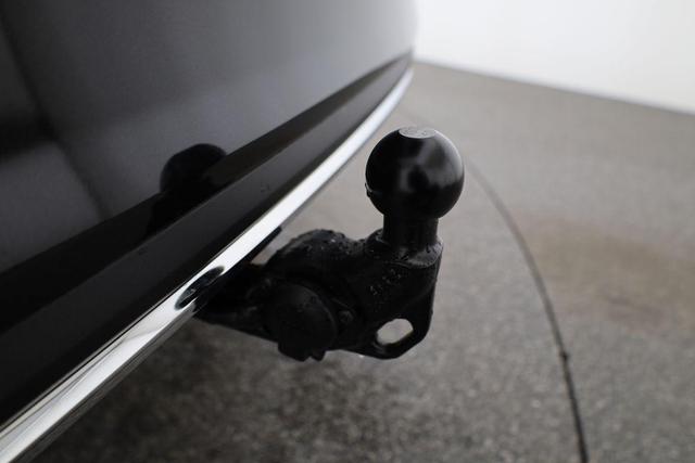 Skoda Karoq Sportline 1.5 TSI DSG Sportline, Pano, AHK, Navi, CANTON, Matrix, AreaView, Side, FS-beheizbar 