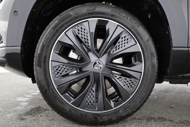 Skoda Karoq Sportline 1.5 TSI DSG Sportline, Pano, AHK, Navi, CANTON, Matrix, AreaView, Side, FS-beheizbar 
