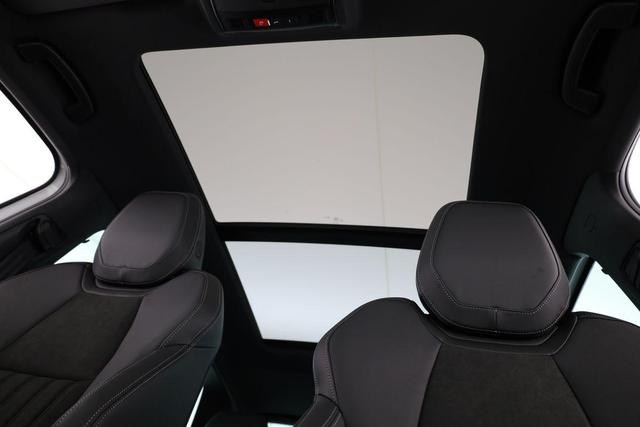 Skoda Karoq Sportline 1.5 TSI DSG Sportline, Pano, AHK, Navi, Matrix, Side, Winter, 5 J.-Garantie 