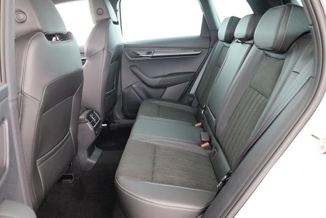 Skoda Karoq Sportline 1.5 TSI DSG Sportline, Pano, AHK, Navi, Matrix, Side, Winter, 5 J.-Garantie 