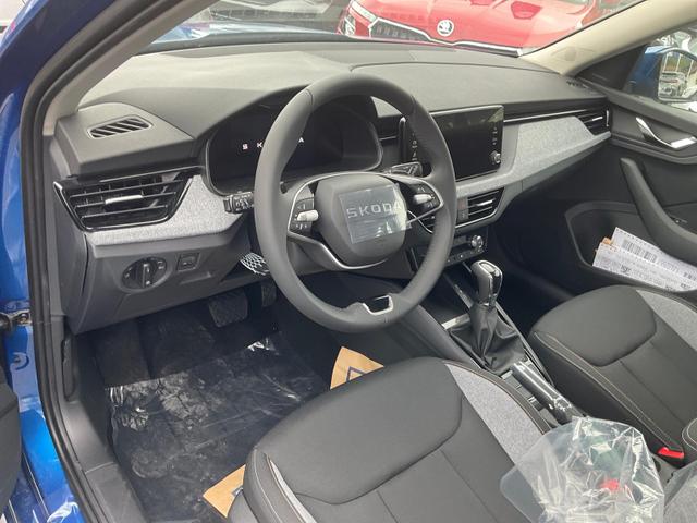 Skoda Kamiq - Selection 1.5 TSI DSG Selection, AHK, LED, Kamera, Winter, Ladeboden, 16-Zoll, 4-J Garantie