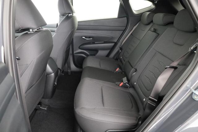 Hyundai TUCSON Plug-In Hybrid 4WD 1.6 T-GDI PHEV 4WD, AHK, Navi, Kamera, Side, Winter 