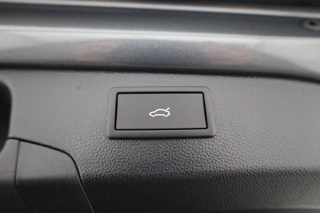 Volkswagen Passat Variant 2.0 TDI 142 kW 4Motion R-Line DSG 4M R-LINE, Pano, AHK, IQ.Light, HUD, 19-Zoll, AreaView, Navi, Side 