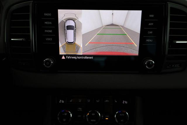 Skoda Karoq Sportline 1.5 TSI DSG Sportline, AHK, Navi, CANTON, Matrix, AreaView, Side, FS-beheizbar, 5-J. Garantie 