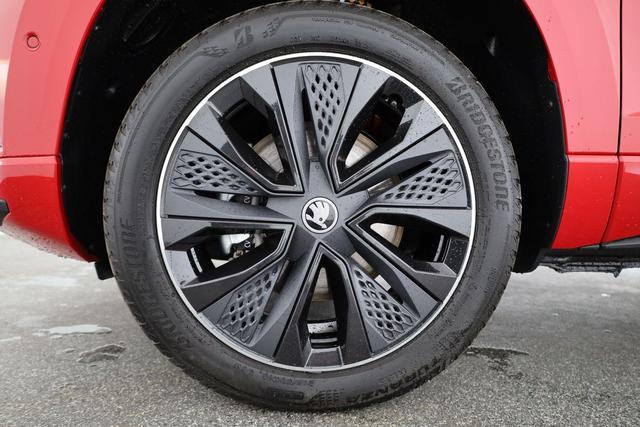 Skoda Karoq Sportline 1.5 TSI DSG Sportline, AHK, Navi, CANTON, Matrix, AreaView, Side, FS-beheizbar, 5-J. Garantie 