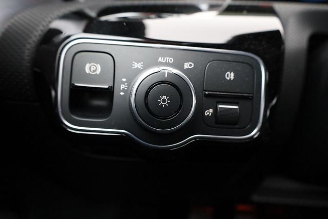 Mercedes-Benz A-Klasse A 200 (177.187) AMG-LINE, MBUX, Navi, LED, Kamera, Winter, 