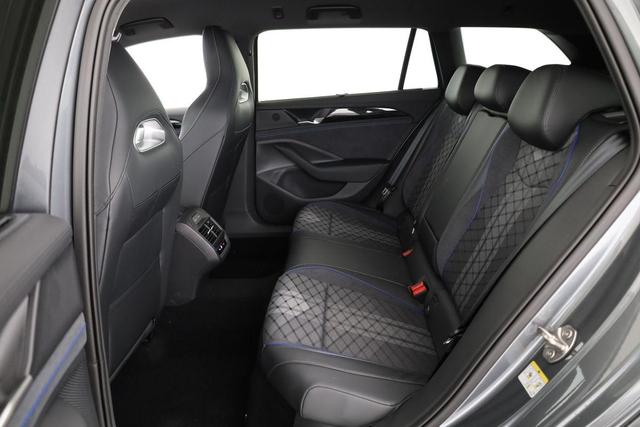 Volkswagen Passat Variant 2.0 TSI 195 kW 4Motion R-Line DSG 4M Black, HUD, AHK, Navi, IQ.Light, AreaView, Winter, el. Klappe, sofort 