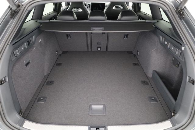 Volkswagen Passat Variant 2.0 TSI 195 kW 4Motion R-Line DSG 4M Black, HUD, AHK, Navi, IQ.Light, AreaView, Winter, el. Klappe, sofort 