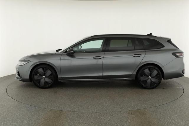 Volkswagen Passat Variant 2.0 TSI 195 kW 4Motion R-Line DSG 4M Black, HUD, AHK, Navi, IQ.Light, AreaView, Winter, el. Klappe, sofort 