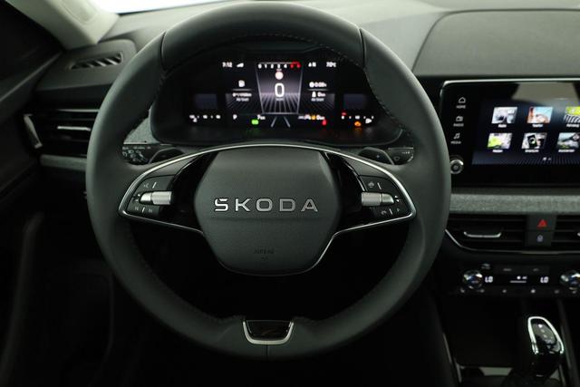 Skoda Kamiq Selection 1.5 TSI DSG Selection, AHK, LED, Kamera, Ladeboden, Winter, 16-Zoll 