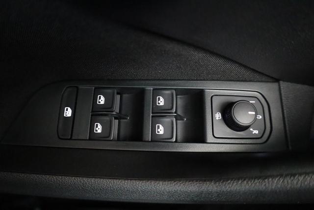 Skoda Kamiq Selection 1.5 TSI Selection, AHK, LED, Kamera, Ladeboden, Winter 