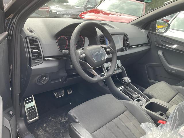 Skoda Karoq - Sportline 4x4 2.0 TSI DSG Sportline, AHK, Navi, Matrix, Side, Winter, 5 J.-Garantie