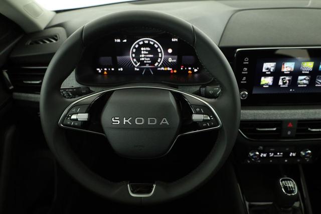 Skoda Kamiq Selection 1.5 TSI Selection, LED, Kamera, Winter, Ladeboden, 16-Zoll, 4-J Garantie 