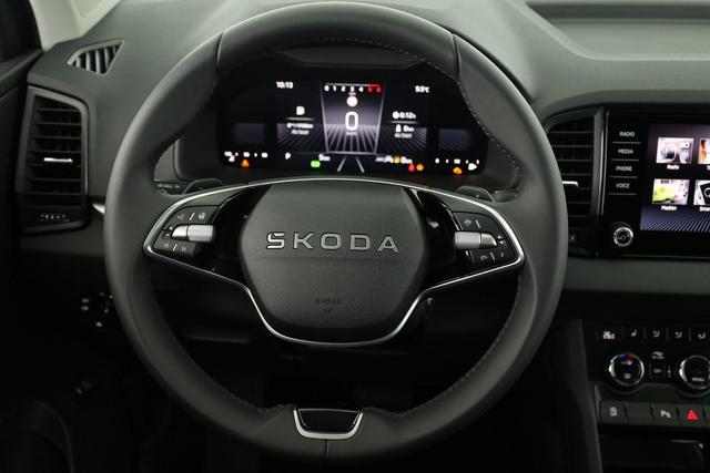 Skoda Karoq Selection 1.5 TSI DSG Selection, AHK, LED, Kamera, Winter, el. Klappe, Ladeboden, 4 J.-Garantie 