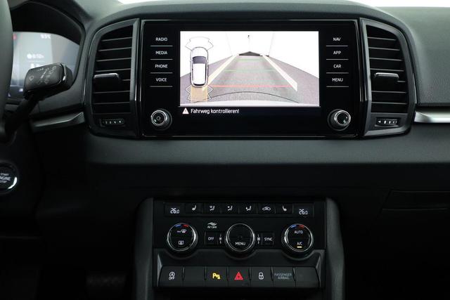 Skoda Karoq Selection 1.5 TSI DSG Selection, AHK, LED, Kamera, Winter, el. Klappe, Ladeboden, 4 J.-Garantie 
