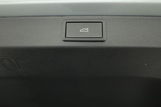 Skoda Karoq Selection 1.5 TSI DSG Selection, AHK, LED, Kamera, Winter, el. Klappe, Ladeboden, 4 J.-Garantie 