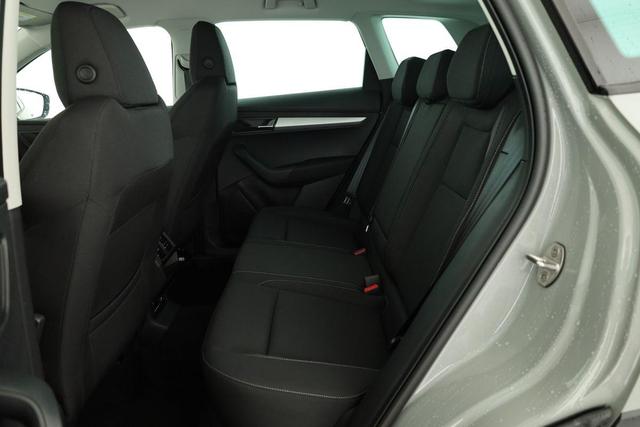 Skoda Karoq Selection 1.5 TSI DSG Selection, AHK, Navi, LED, Kamera, Winter, el. Klappe, Ladeboden, 4 J.-Garantie 