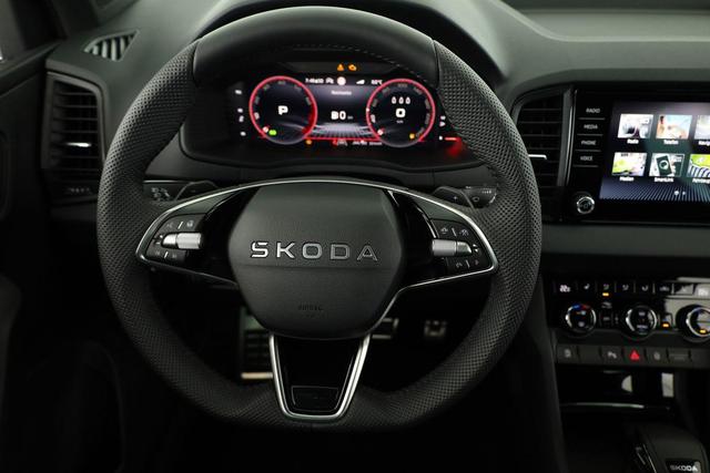 Skoda Karoq Sportline 1.5 TSI DSG Sportline, AHK, Navi, Matrix, Side, el. Klappe, Winter, 5 J.-Garantie 