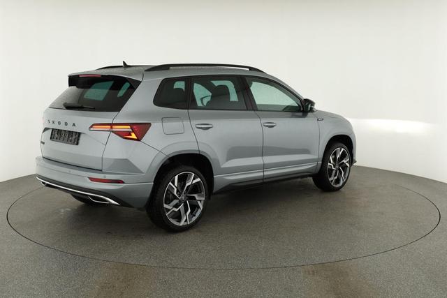 Skoda Karoq Sportline 1.5 TSI DSG Sportline, AHK, Navi, Matrix, Side, el. Klappe, Winter, 5 J.-Garantie 