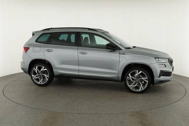Skoda Karoq Sportline 1.5 TSI DSG Sportline, AHK, Navi, Matrix, Side, el. Klappe, Winter, 5 J.-Garantie 