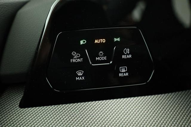 Volkswagen Golf Variant 2.0 TSI 150 kW 4Motion R-Line VIII DSG 4M R-LINE, AHK, easyOpen, LED-Plus, 18-Zoll, 3 J.-Garantie 