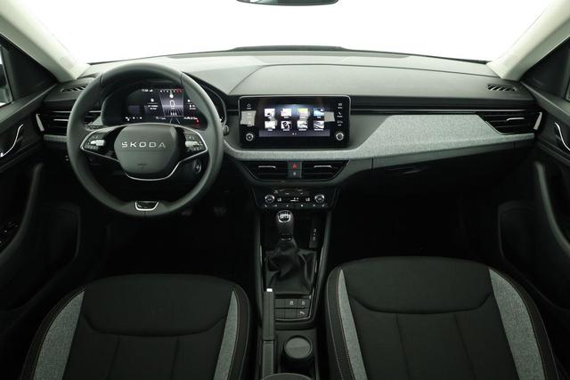 Skoda Kamiq Selection 1.5 TSI Selection, AHK, LED, Kamera, Ladeboden, Winter, 16-Zoll 