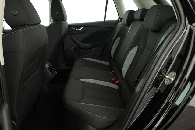 Skoda Kamiq Selection 1.5 TSI Selection, AHK, LED, Kamera, Ladeboden, Winter, 16-Zoll 