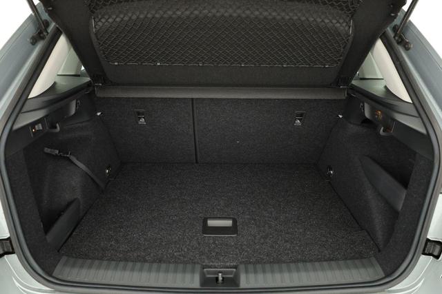 Skoda Kamiq Selection 1.5 TSI Selection, AHK, LED, Kamera, Ladeboden, Winter, 16-Zoll 