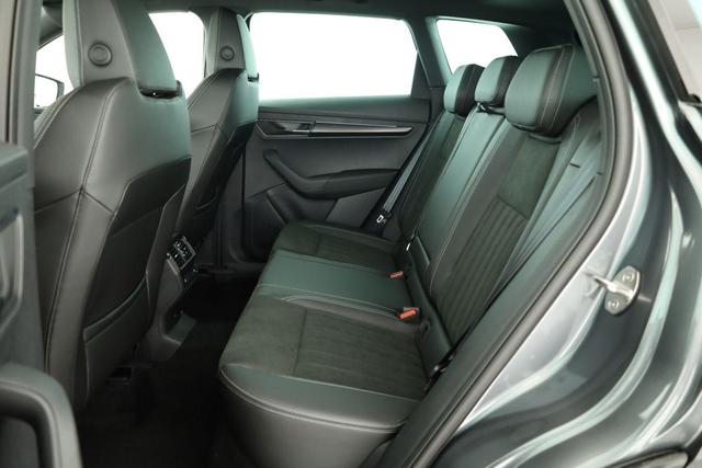 Skoda Karoq Sportline 4x4 2.0 TSI DSG Sportline, AHK, Navi, Matrix, Side, Winter, 5 J.-Garantie 